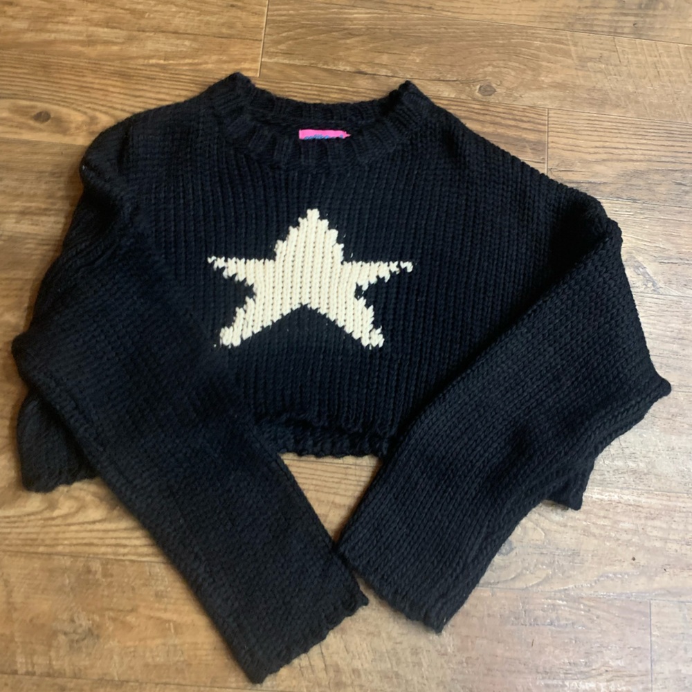 Edikted Black Sweater with Cream Star